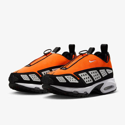 Nike Air Max SNDR Orange sneaker